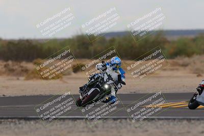 media/Sep-11-2022-SoCal Trackdays (Sun) [[81b7e951af]]/Turn 7 (1145am)/